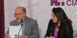 La alcaldesa de Palencia, Miriam Andrés y el concejal de Hacienda, Carlos Hernández, presentan la propuesta de Ordenanzas Fiscales del equipo de Gobierno