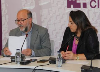 La alcaldesa de Palencia, Miriam Andrés y el concejal de Hacienda, Carlos Hernández, presentan la propuesta de Ordenanzas Fiscales del equipo de Gobierno