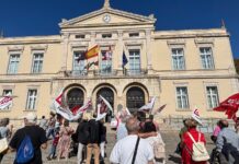 Lectura del manifiesto por el Día Internacional de las Personas Mayores en el Ayuntamiento de Palencia