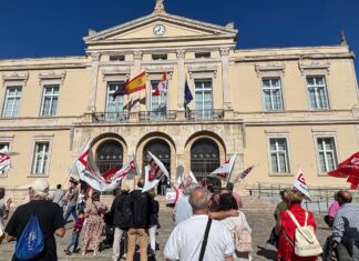 Lectura del manifiesto por el Día Internacional de las Personas Mayores en el Ayuntamiento de Palencia