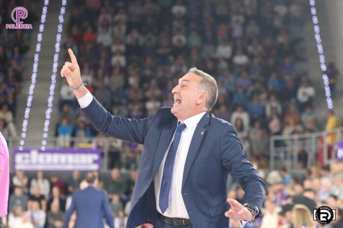 Partido entre Palencia Baloncesto y Movistar Estudiantes. Foto: Rubén Díaz.