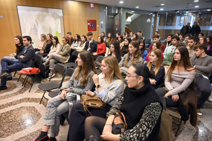 Visita de estudiantes de la Universidad de León al Consejo de Cuentas.