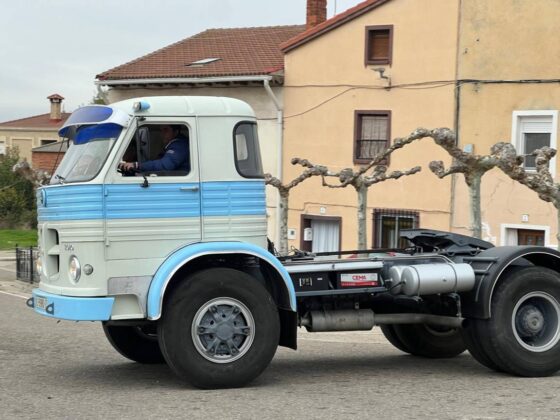 CONCENTRACIÓN DE COCHES CLÁSICOS EN CEVICO DE LA TORRE 2024