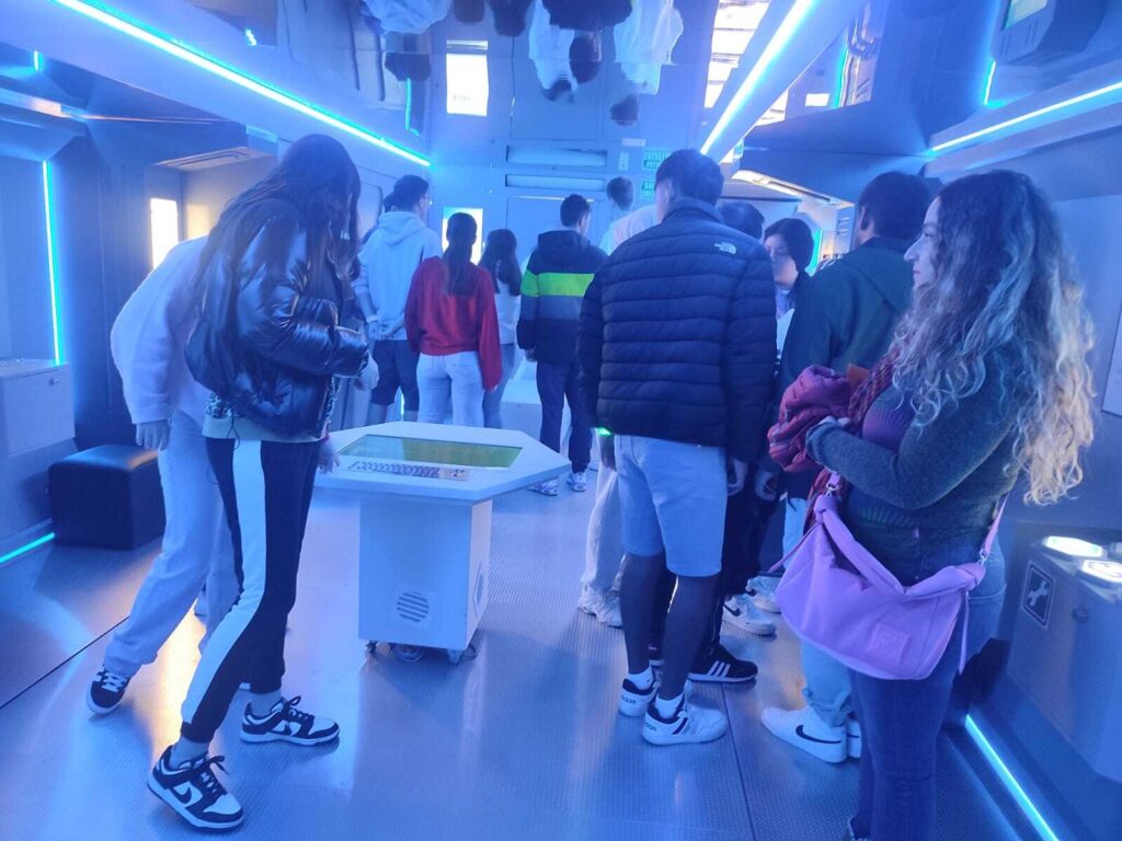 FINEXIT, el ‘escape room’ financiero, aterriza en Palencia