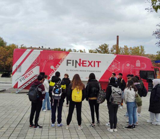 FINEXIT, el ‘escape room’ financiero, aterriza en Palencia