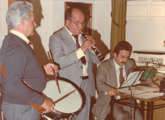 Imagen de portada del libro 'La dulzaina castellana en la fiesta palentina', de Pedro Pablo Abad, editado con motivo de su 80 cumpleaños