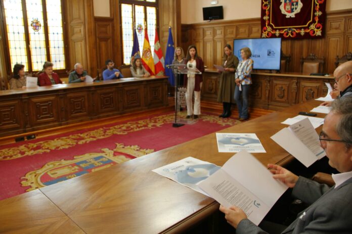 Palencia impulsa el proyecto Ciudad de los Cuidados con jornadas de sensibilización y formación en el ámbito sociosanitario