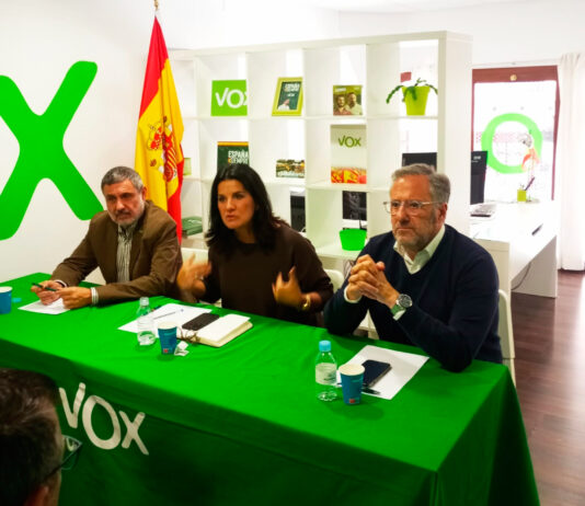 Presentación-de-la-nueva-Ejecutiva-de-Vox-Palencia