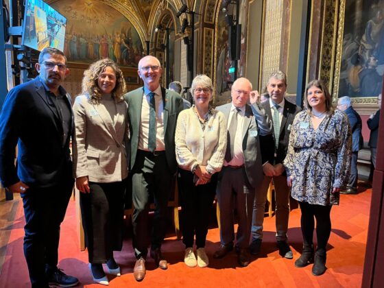 Integrantes de la delegación de Palencia en el Palacio de Luxemburgo, París