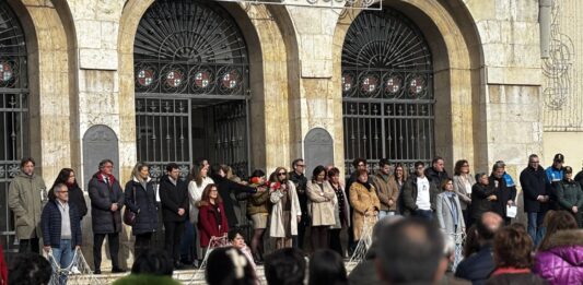 Manifiesto en conmemoración del Día Internacional contra la Violencia de Género en la Plaza Mayor de Palencia