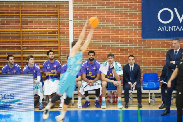 Alimerka Oviedo - Súper Agropal Palencia Baloncesto. 19/12/24. Foto: Javier Estévez