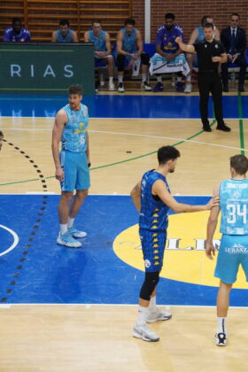 Alimerka Oviedo - Súper Agropal Palencia Baloncesto. 19/12/24. Foto: Javier Estévez