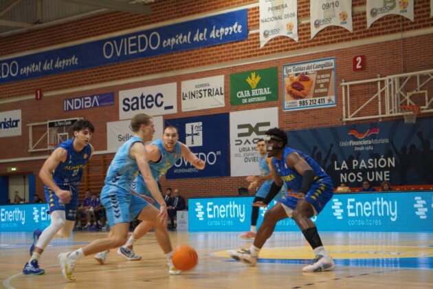 Alimerka Oviedo - Súper Agropal Palencia Baloncesto. 19/12/24. Foto: Javier Estévez