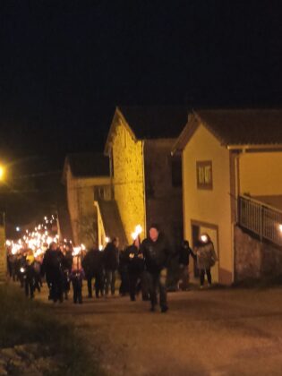 Fotos de las antorchas de Vallejo de Orbó