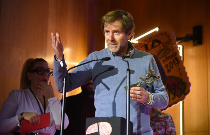 Guillermo García-Ramos recoge el premio al Mejor Cortometraje por 'Shugurensky, autorretrato'