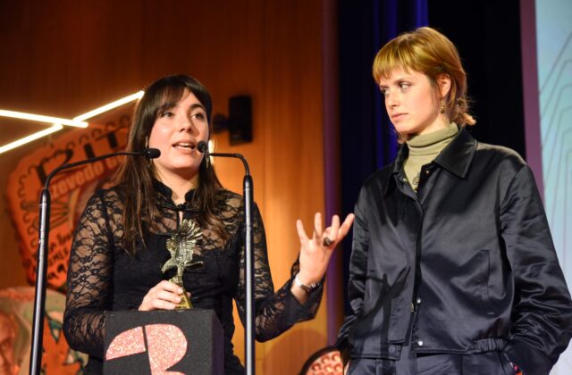 Marta Martín, de 'Arenillas', recoge el premio de Silvia Esser por Mejor Fotografía