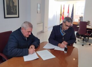 Firma del convenio Motoclub Guardo